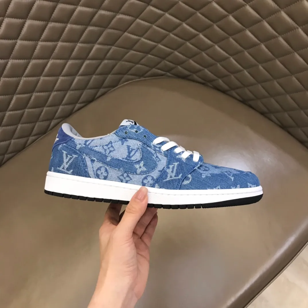 Men's shoes 💰p440 "*OUIS *UITTO* Nike" new original drawer box, co-branded low-top casual sneakers, this sneaker is completely made of denim canvas splicing leather, decorated with Louis Vuitton's iconic monogram and Damierl pattern with natural cowhide piping. The upper of this shoe combines LV’s most classic Monogram and Damier elements, giving it a sense of luxury and recognition! Size: 38-45